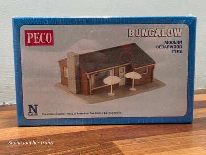 Peco N Gauge Bungalow modern cedarwood type kit NB-9