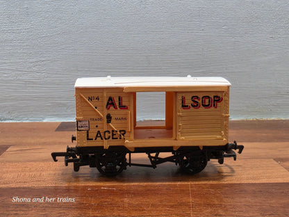 Mainline OO Gauge Ventilated van Allsopp's lager 37-138