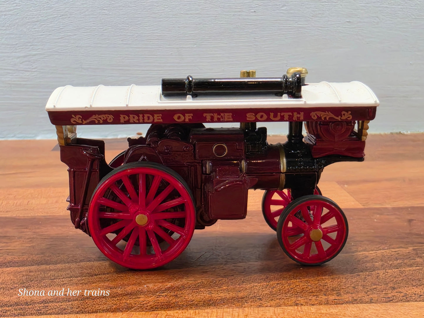 Days gone vintage models Burrell showman's steam Locomotive pride of the south DG125005