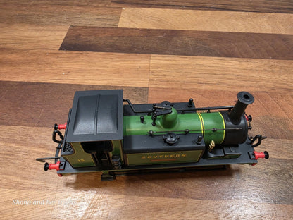 OO Gauge Hornby R2407 SR 0-6-0 Terrier Locomotive 'Carisbrooke No.13'