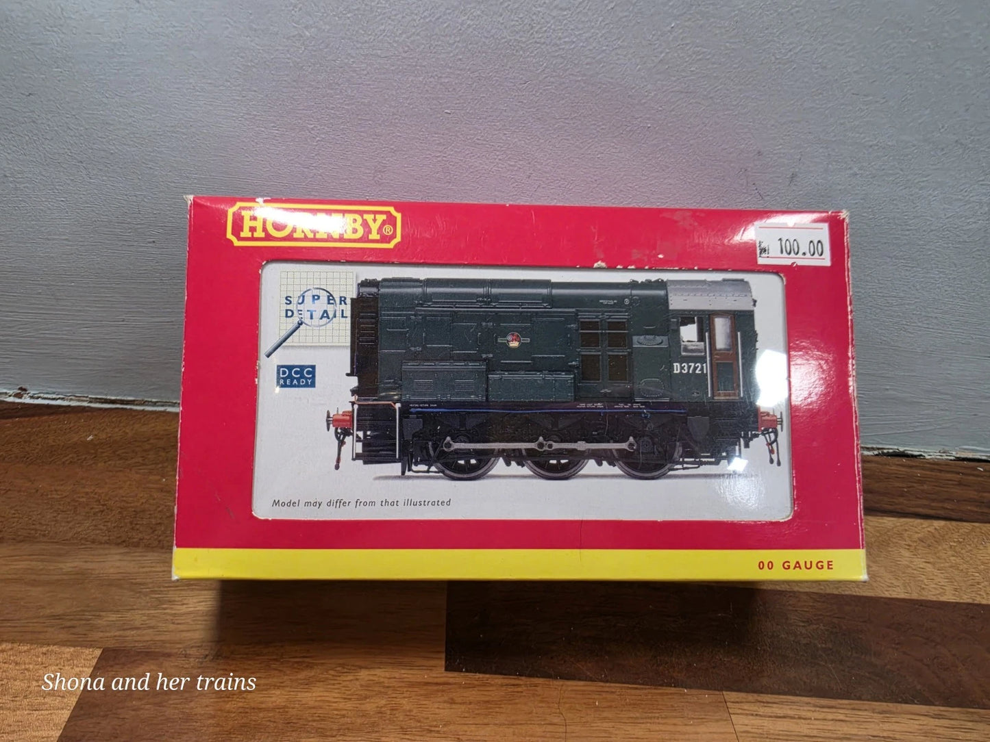 OO Gauge Hornby R2872 BR Green Class 09 number D3721