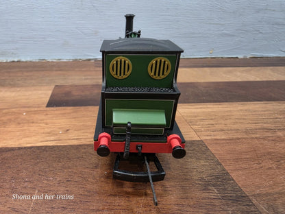 00 Gauge Hornby R2443 SR 0-6-0 Terrier locomotive No. 12 VENTNOR